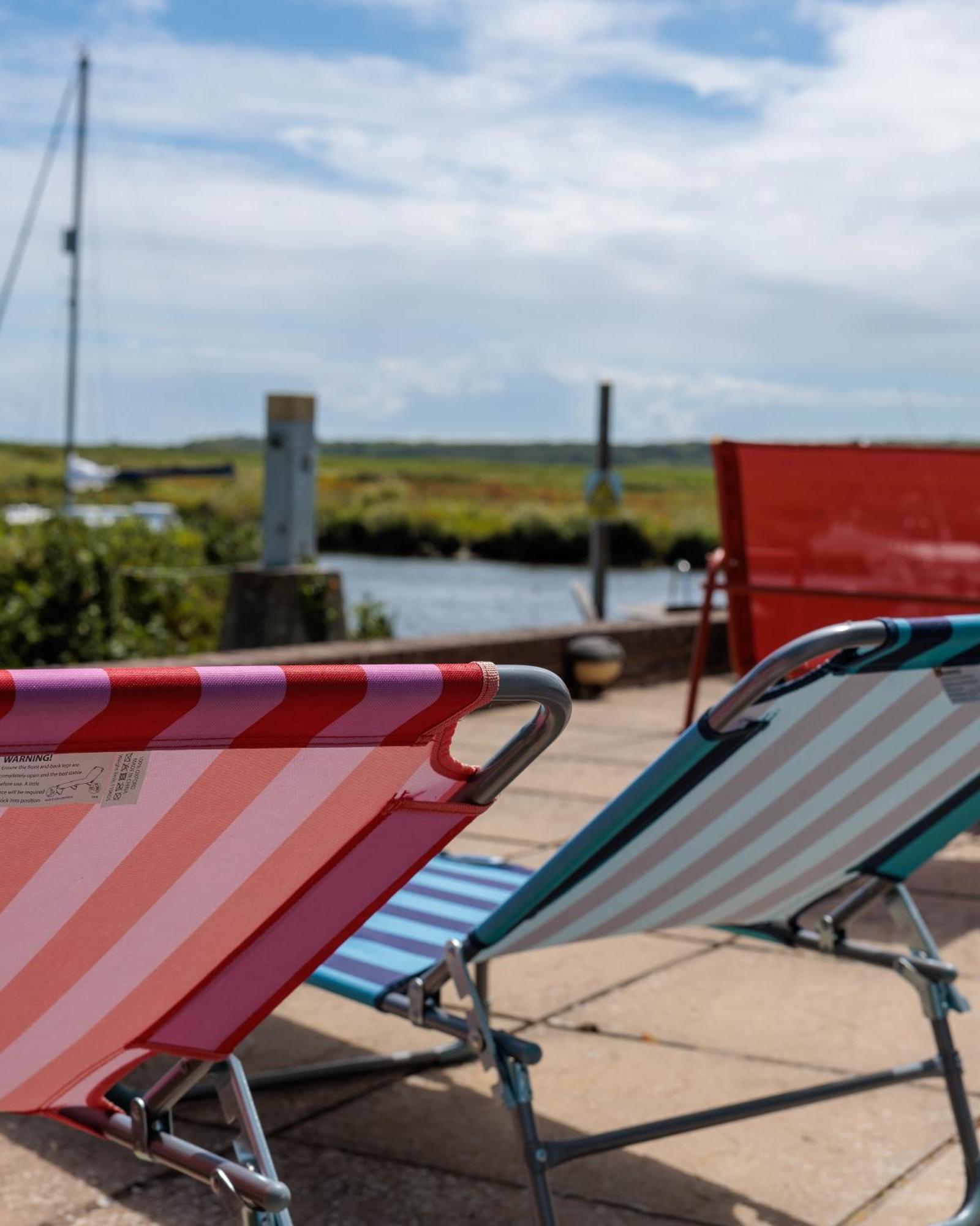 Hot Tub With A View - Christchurch Harbour Christchurch (Dorset)